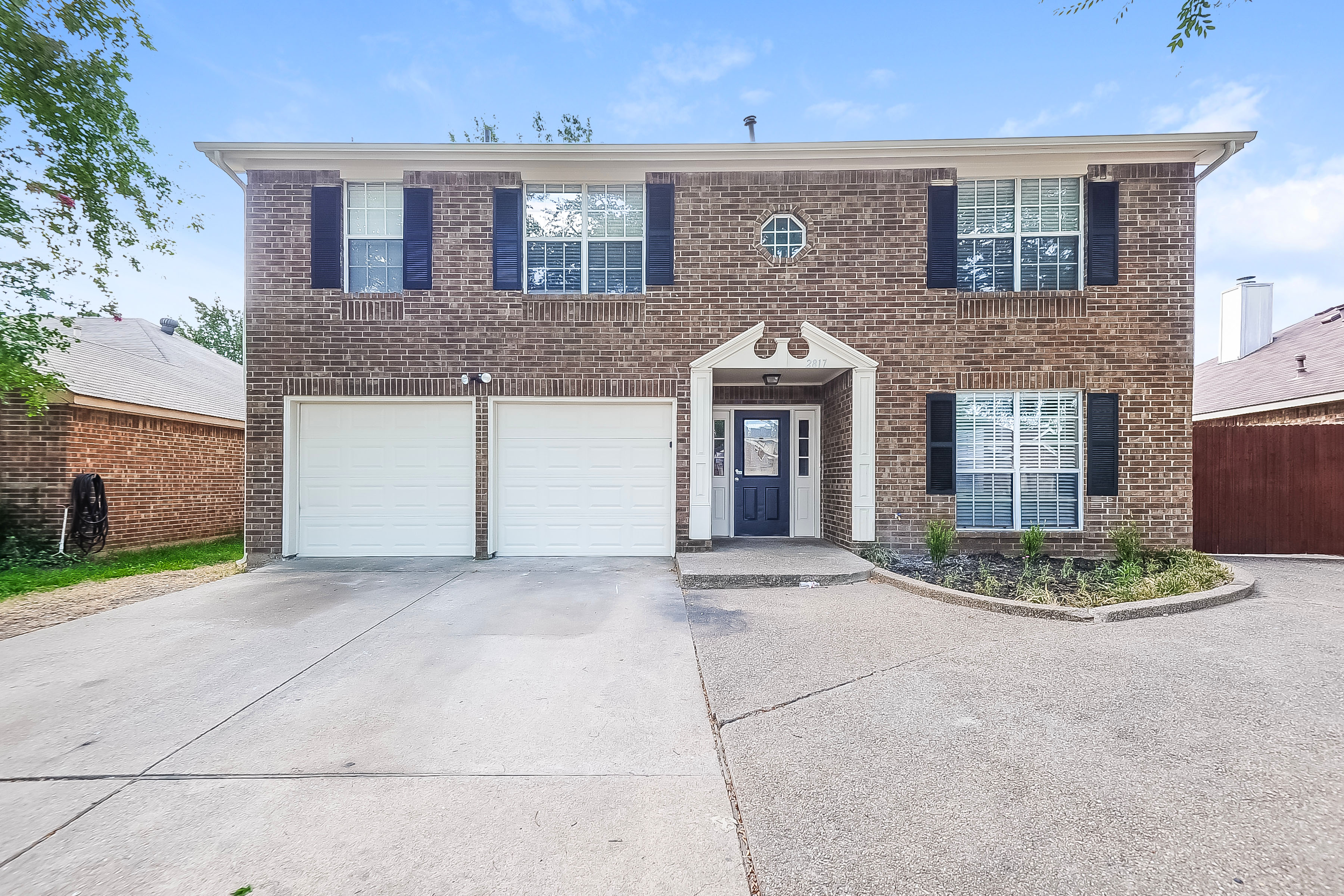2817 Fenwick St Grand Prairie, TX 75052
